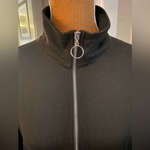 Black 1/4 Zip Thin Top - Woman’s Large - Picture 3 of 4